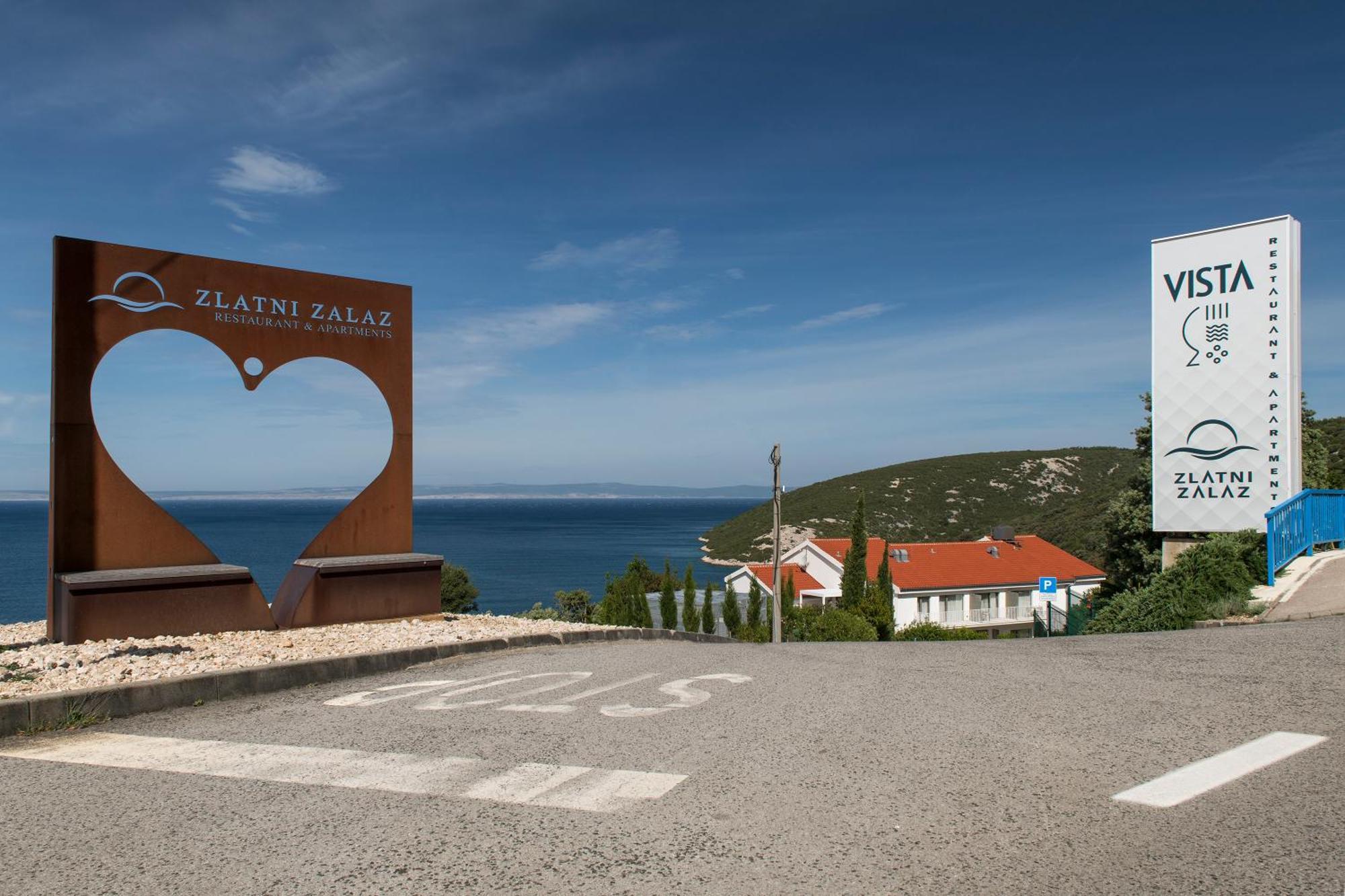 Zlatni Zalaz,Apartments,Supetarska Draga Esterno foto