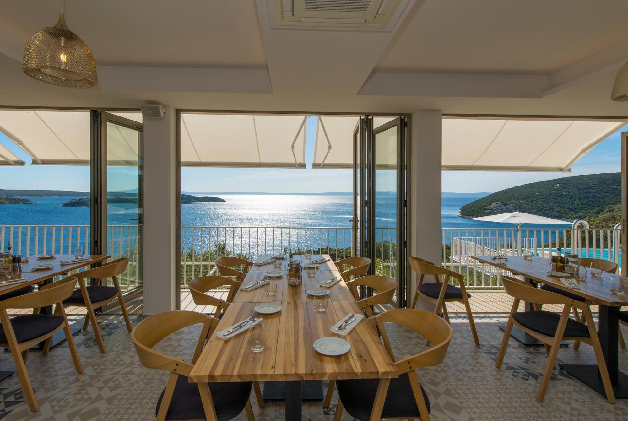 Zlatni Zalaz,Apartments,Supetarska Draga Esterno foto
