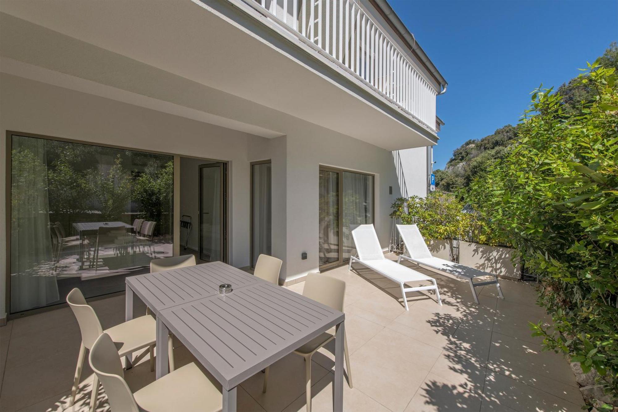 Zlatni Zalaz,Apartments,Supetarska Draga Esterno foto