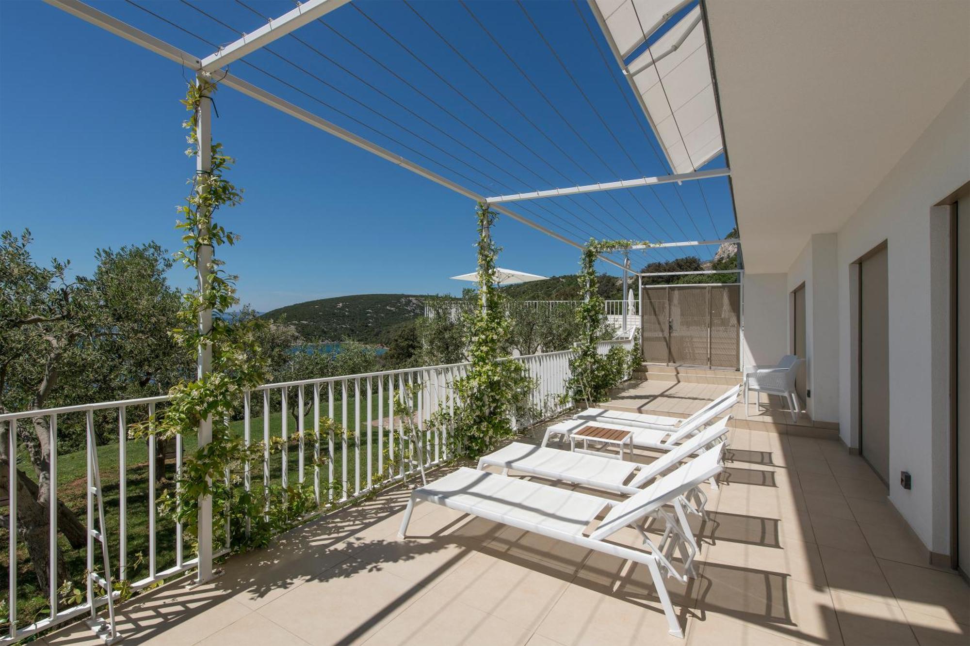 Zlatni Zalaz,Apartments,Supetarska Draga Esterno foto
