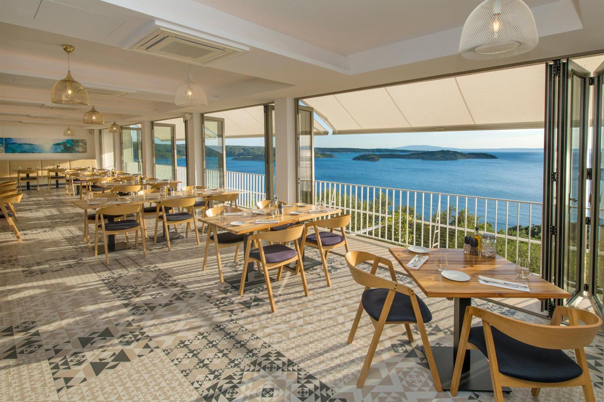 Zlatni Zalaz,Apartments,Supetarska Draga Esterno foto