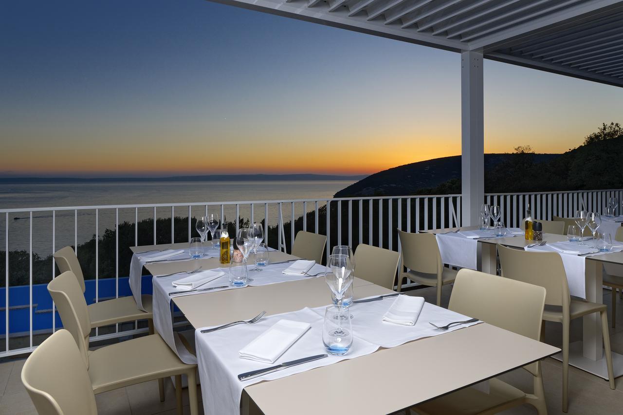 Zlatni Zalaz,Apartments,Supetarska Draga Esterno foto