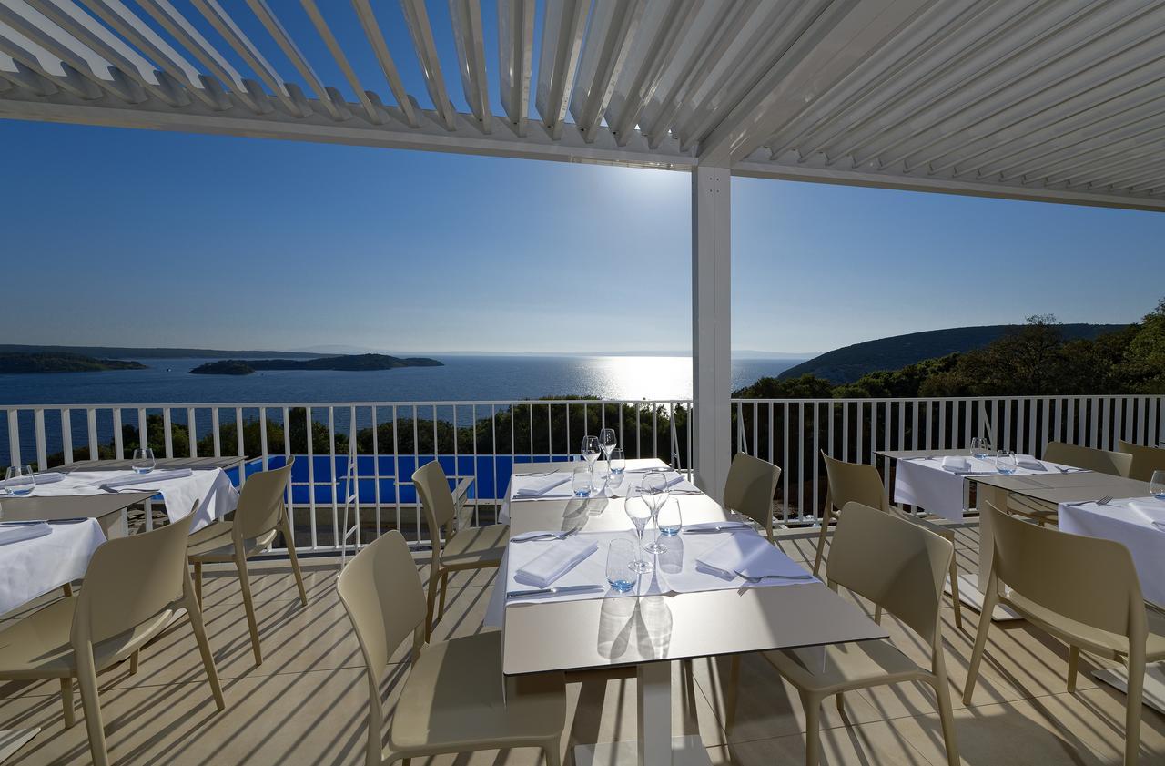 Zlatni Zalaz,Apartments,Supetarska Draga Esterno foto