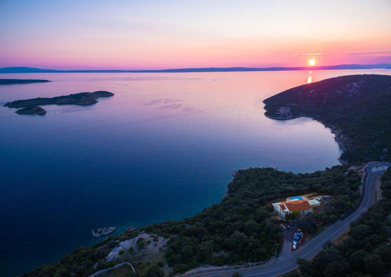 Zlatni Zalaz,Apartments,Supetarska Draga Esterno foto
